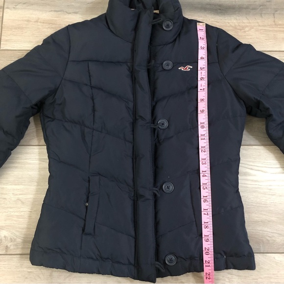 Hollister Women’s Puffer Jacket Size Medium - Picture 7 of 7